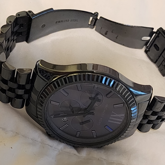 Michael Kors Men's Oversized Runway Watch, Navy Blue, NWT, MK8480 - Picture 2 of 9